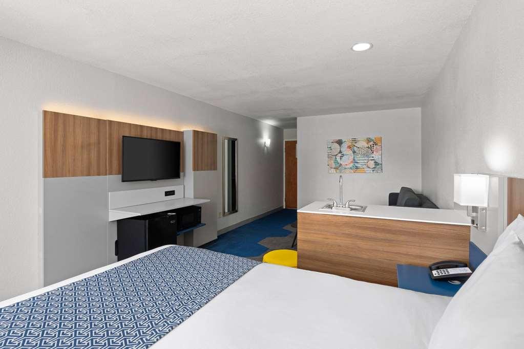 Microtel Inn & Suites By Wyndham Of Houma Room photo